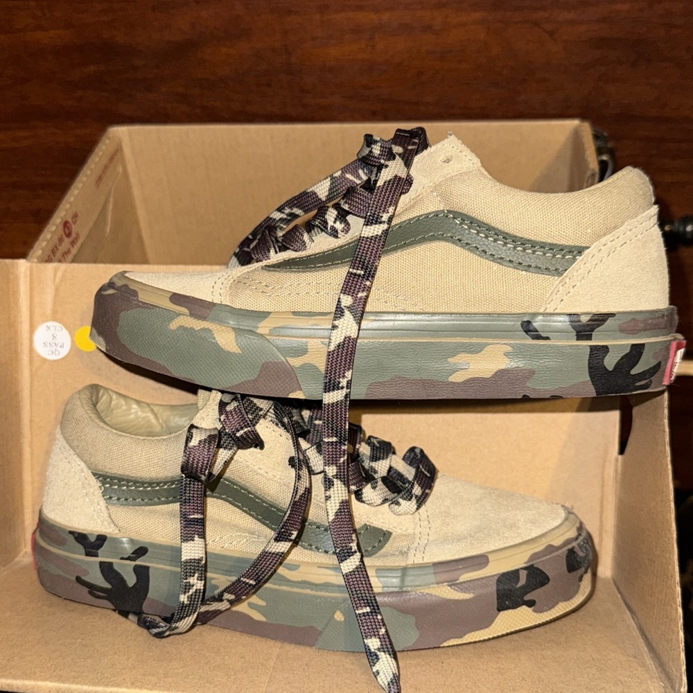 Vans Kids Sneakers in Camouflage and Beige